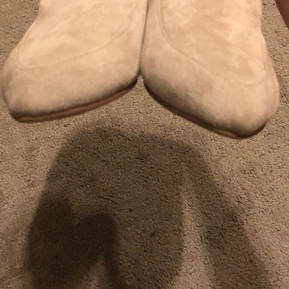 Kristin Cavallari Capri mules - Picture 4 of 4